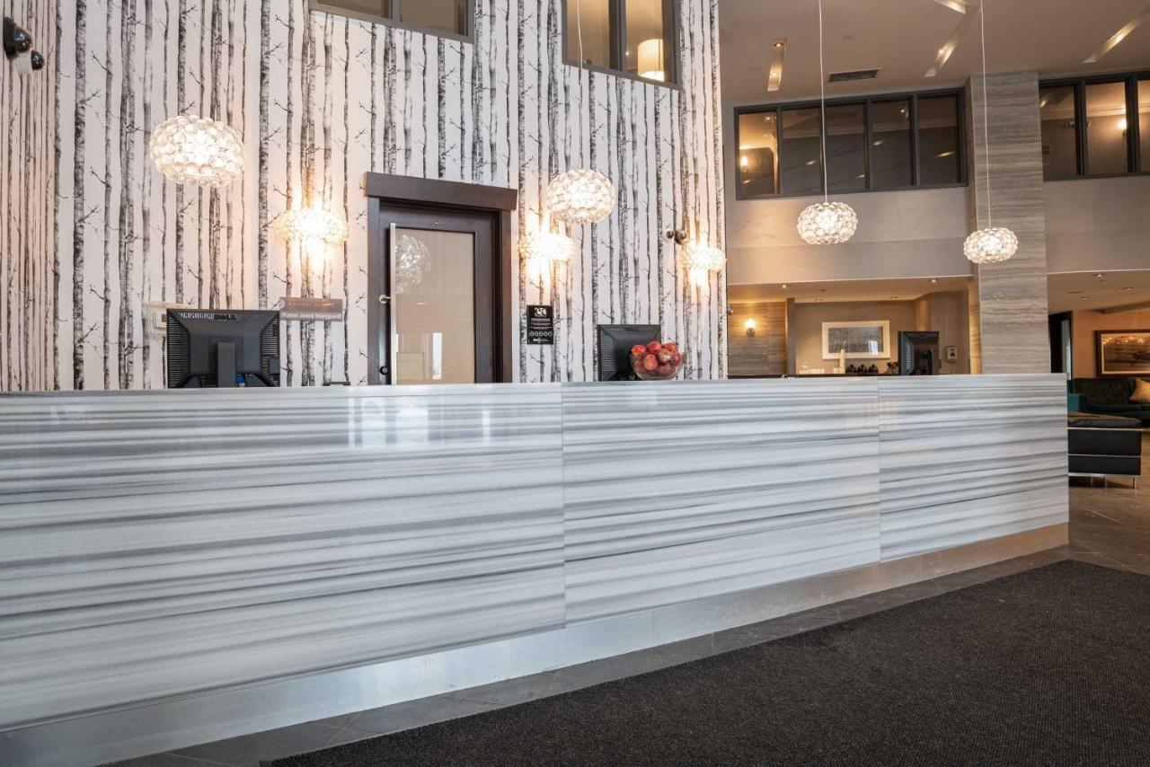 Sandman Signature Edmonton South Hotel Exteriör bild