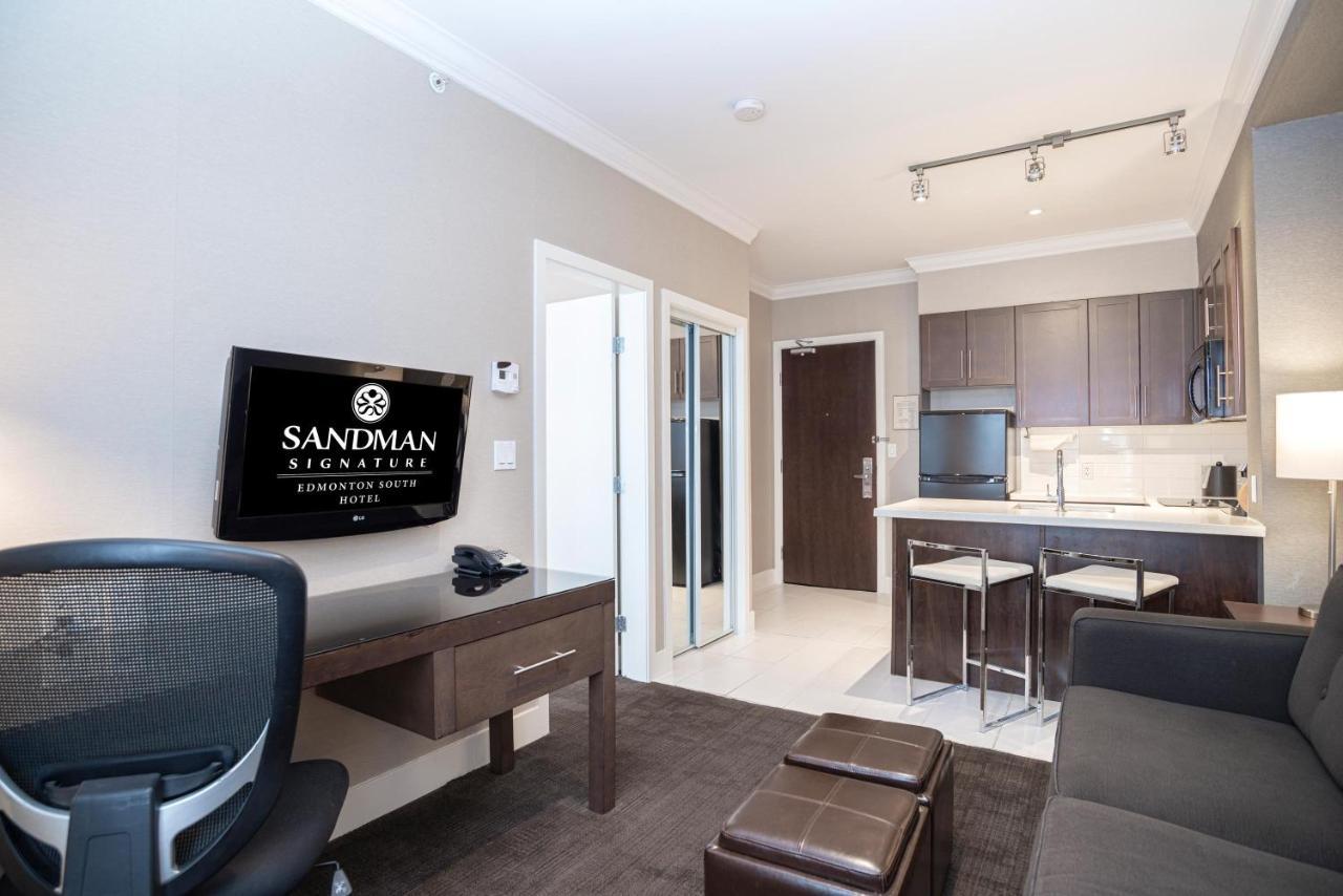 Sandman Signature Edmonton South Hotel Exteriör bild
