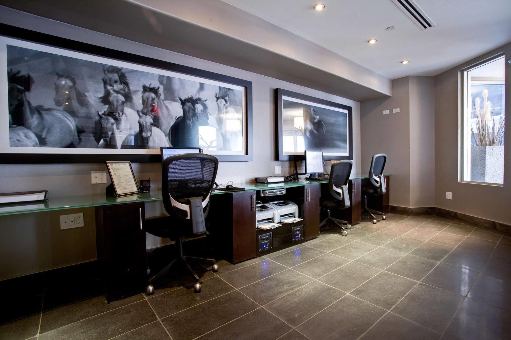 Sandman Signature Edmonton South Hotel Exteriör bild